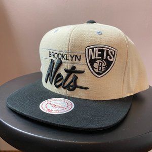 Mitchell & Ness Brooklyn Nets Logo Snapback